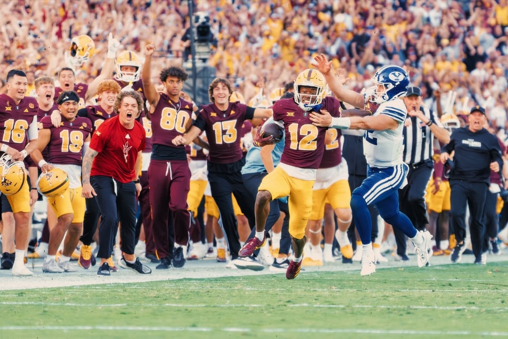 FOOTBALL photo 2