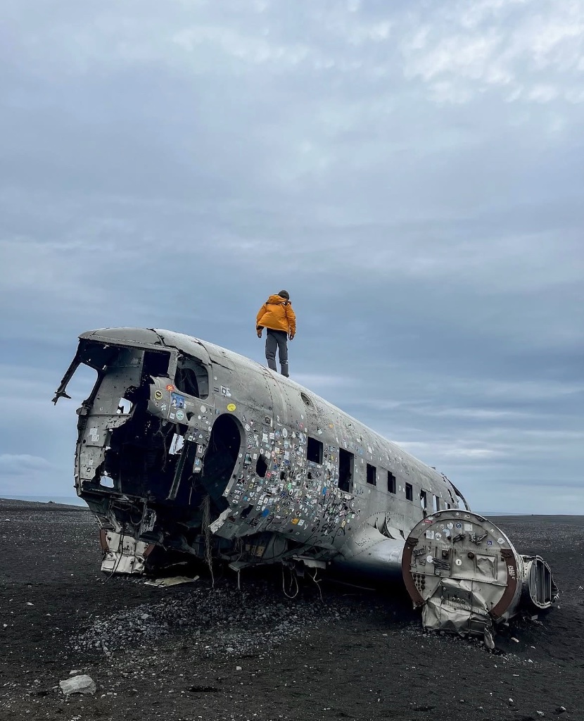 Iceland plane wreck