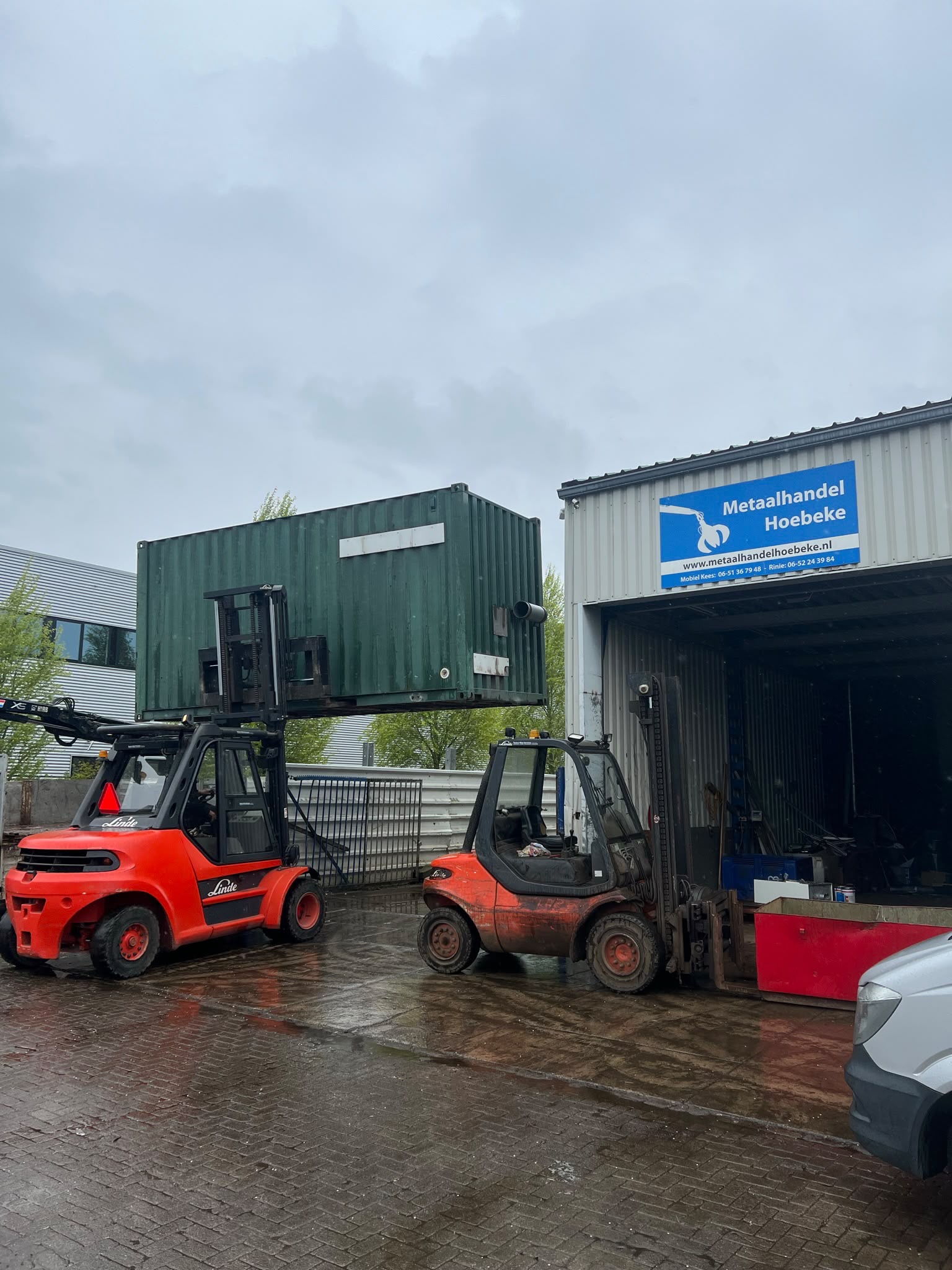 Vestiging Metaalhandel Hoebeke op industrieterrein De Krab Yerseke 2000