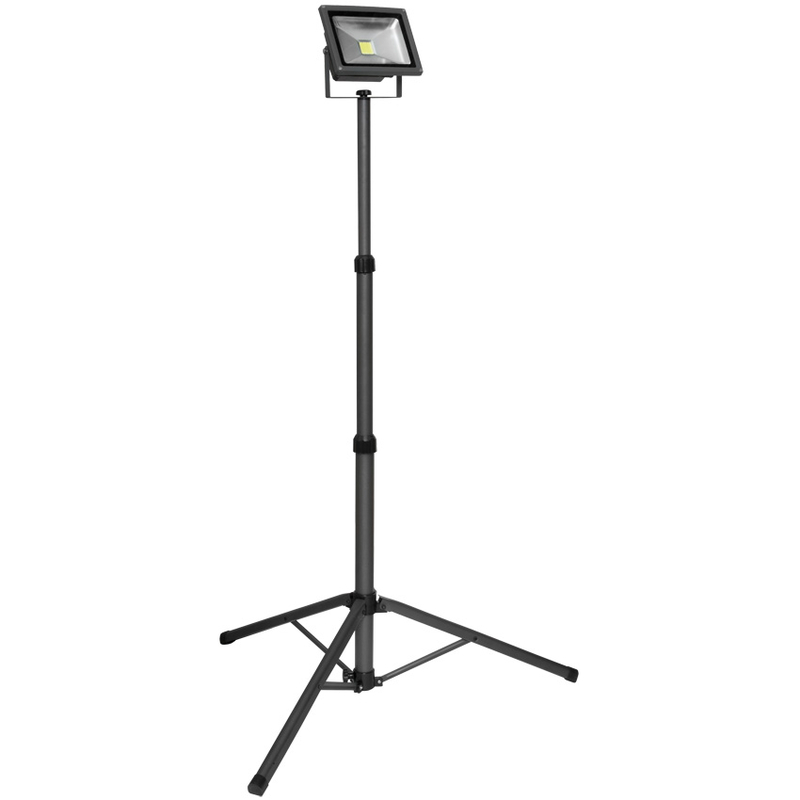 Baustrahler mit Stativ