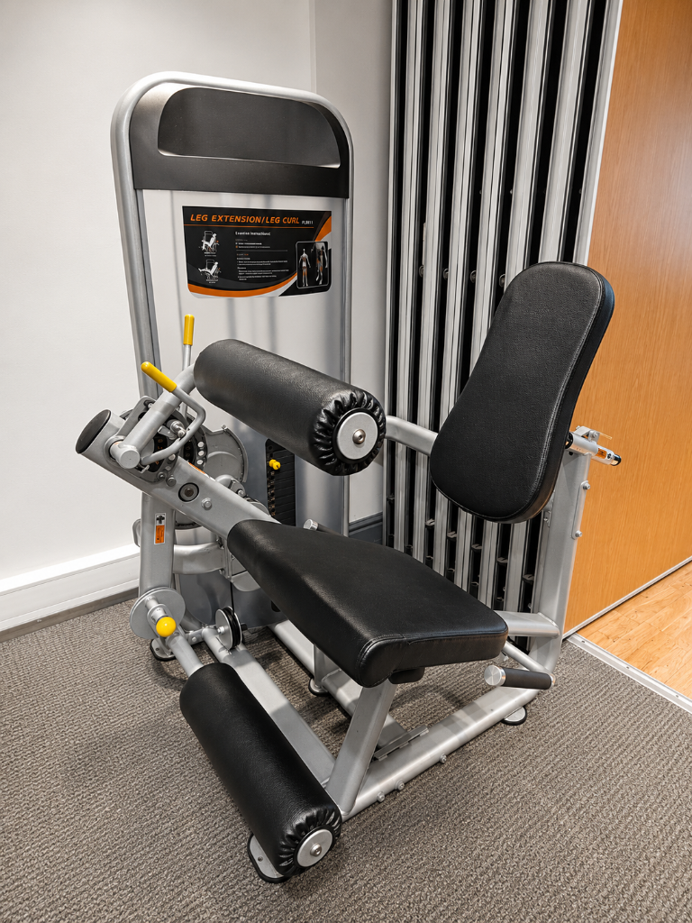 Leg Extension & Leg Curl Machine