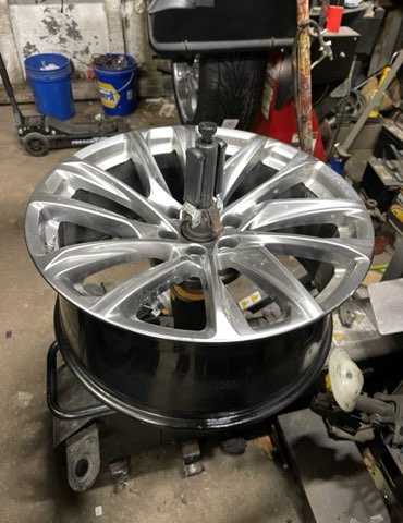 Wheel Repair & Custom Rim 21