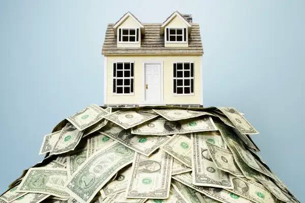 Roof replacement cost estimate