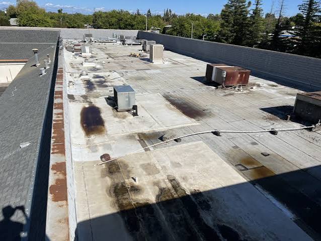 Commercial roof inspection