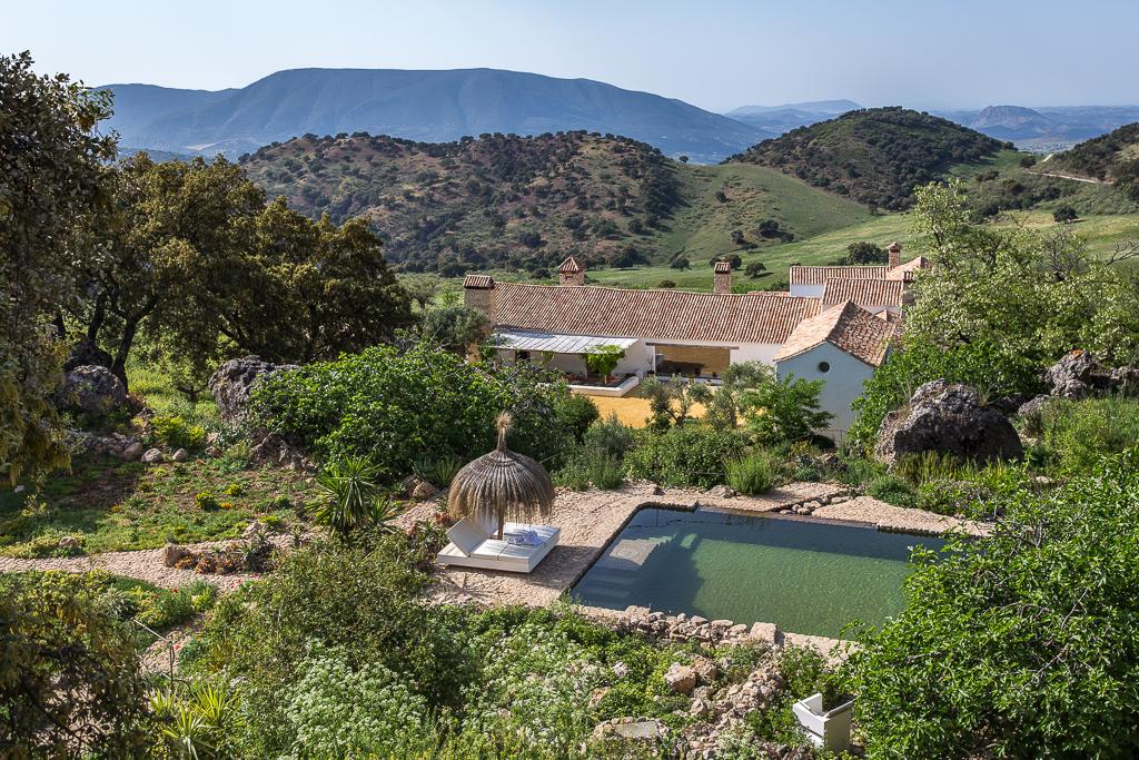 Finca andalouse avec piscine naturelle