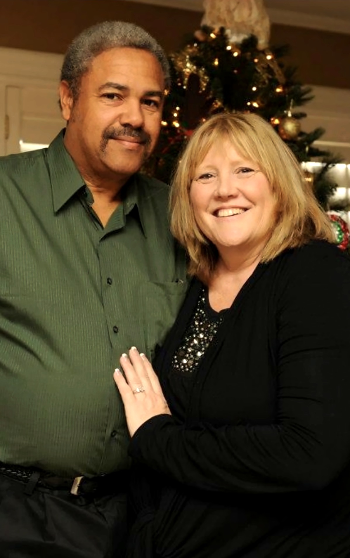 Lynn and Brenda Thompson at Christmas