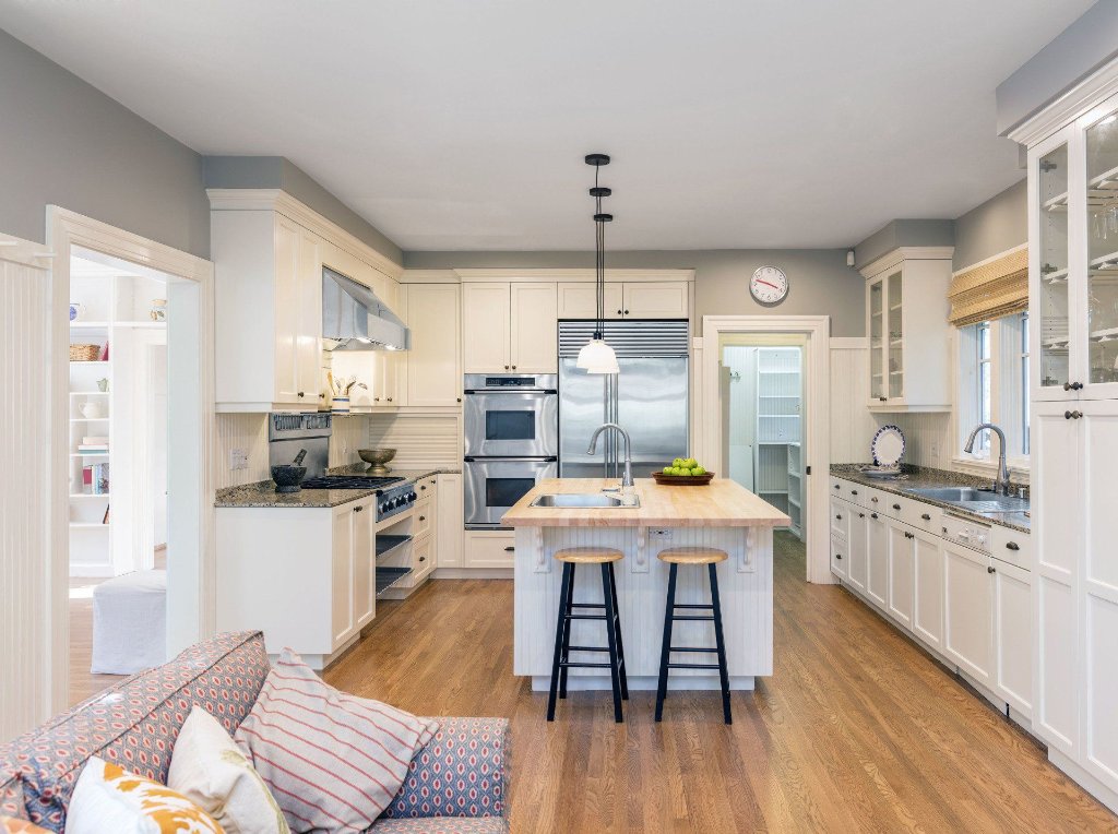 Beautiful modern kitchen remodel by Multi-Trades LLC
