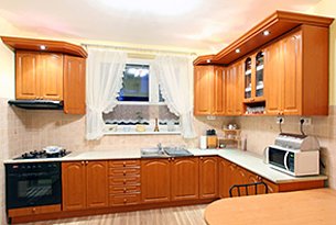 Get a Sleek Kitchen