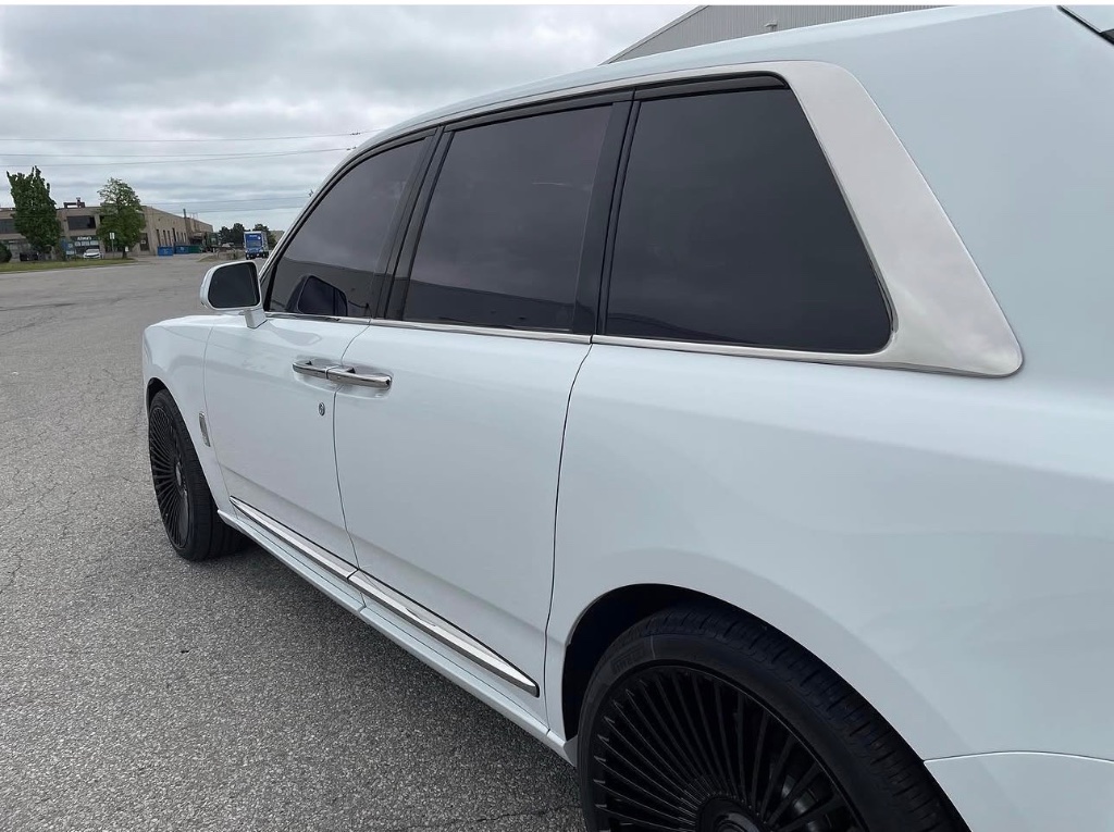 Rolls-Royce Cullinan side — ceramic tint detail