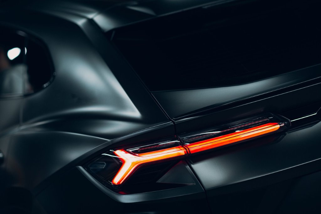 Lamborghini Urus matte black