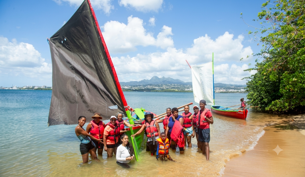 Sortie en pirogue traditionnelle
