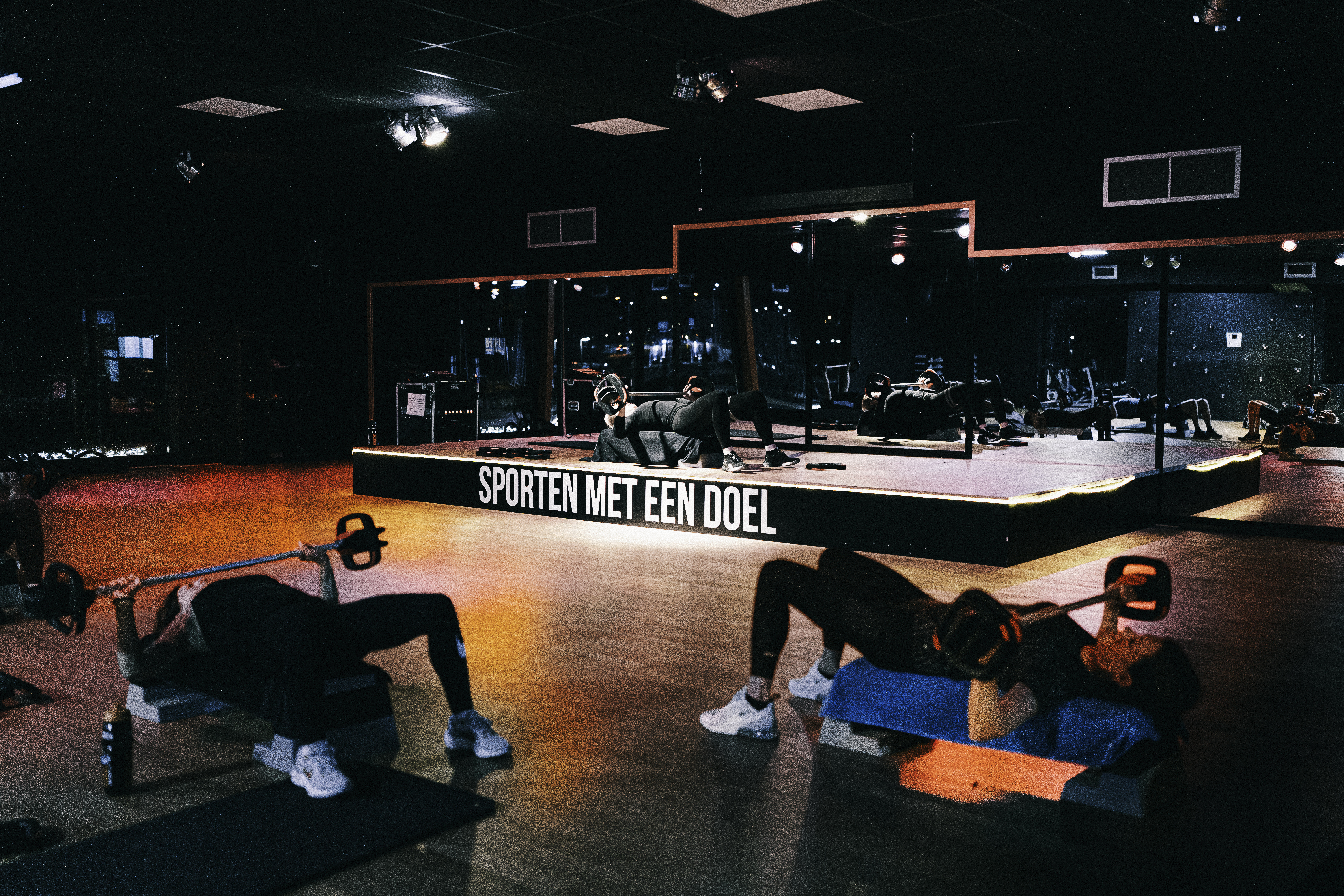 CLUB-LIFE