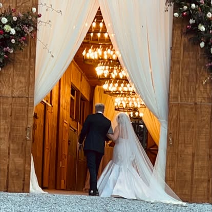 Outdoor ceremony in the trees