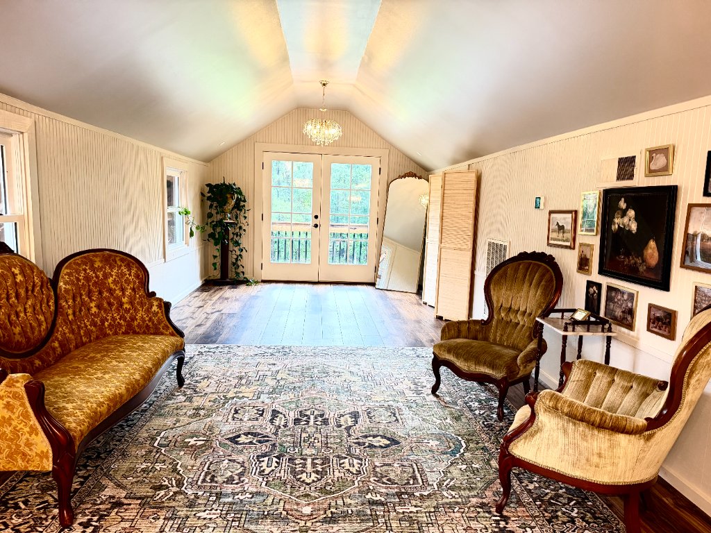 Bridal suite lounge with vintage velvet seating