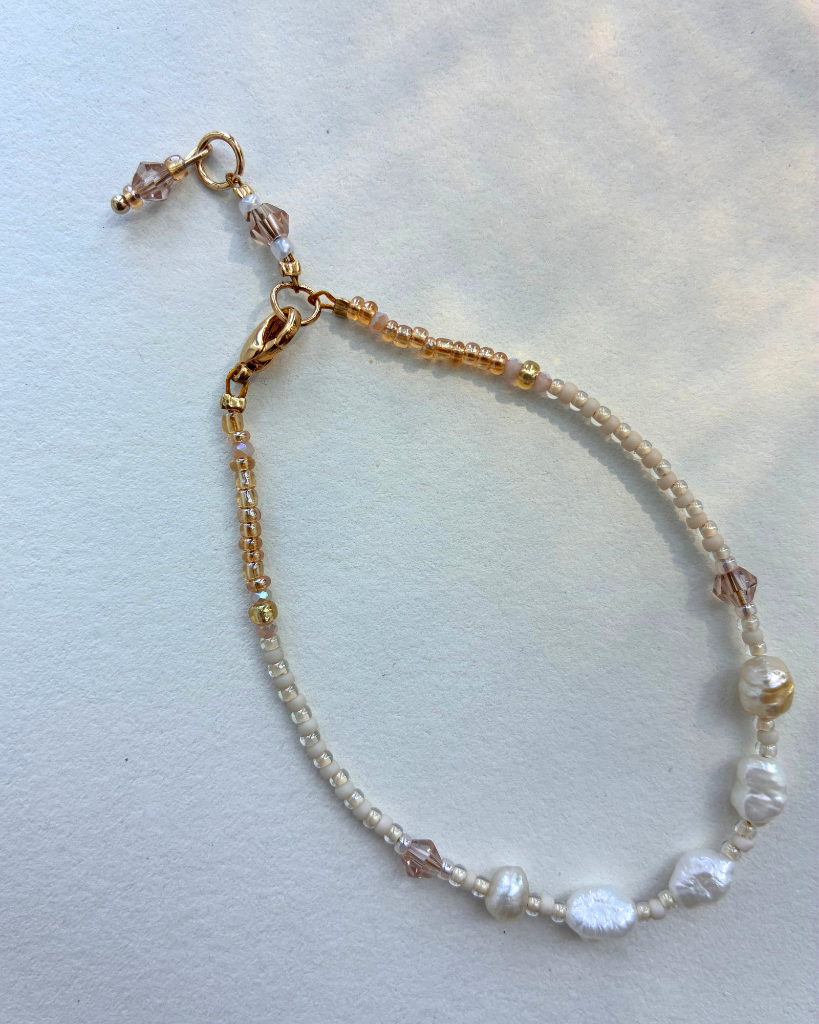 Pearlescence Bracelet