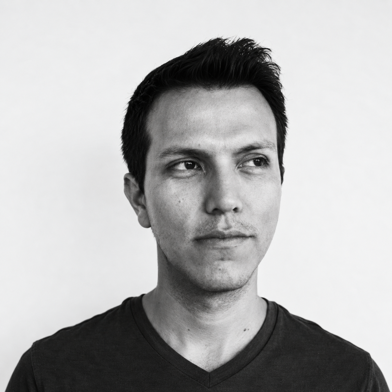 Sebastian Vela