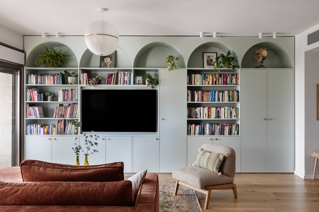 A 140 sqm Duplex in Givatayim: A Nest Built in Difficult Times