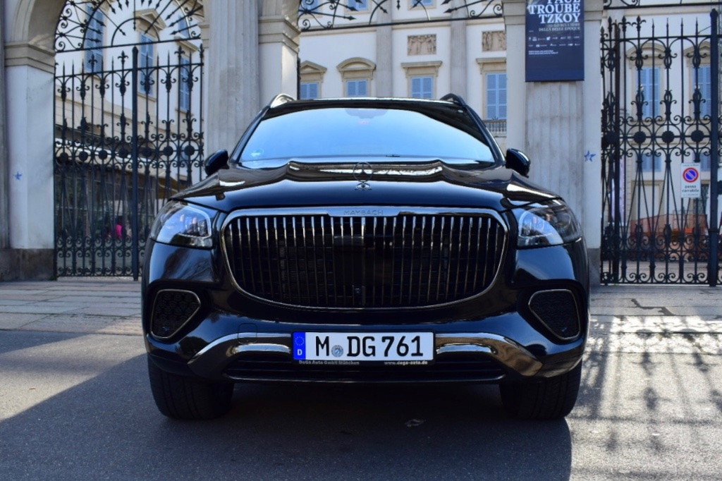 Mercedes-Maybach GLS 600 exterior - DeGa Auto