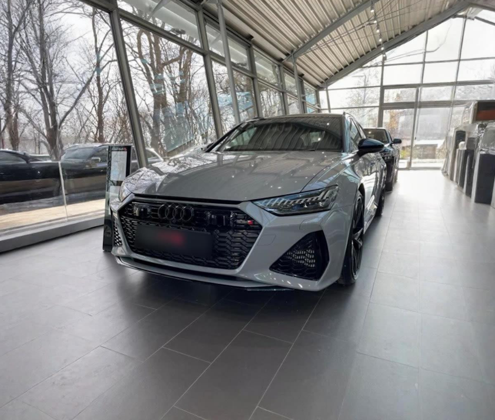 Audi RS6 Avant rental courchevel - DeGa Auto