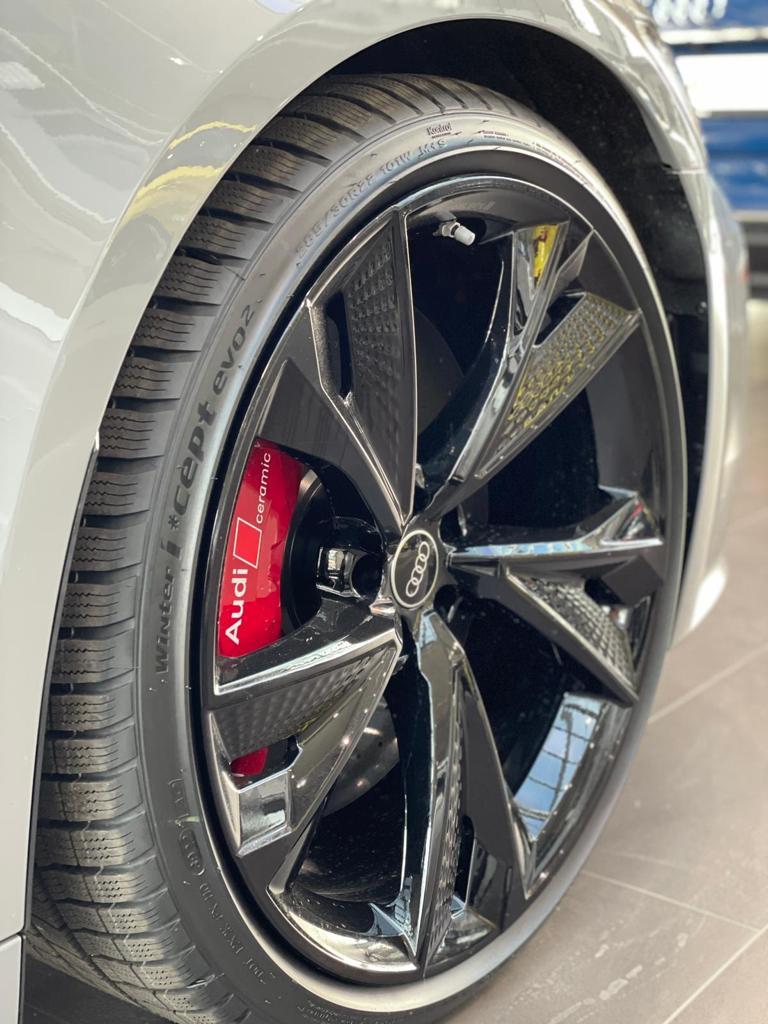 Audi RS6 Avant side profile - DeGa Auto