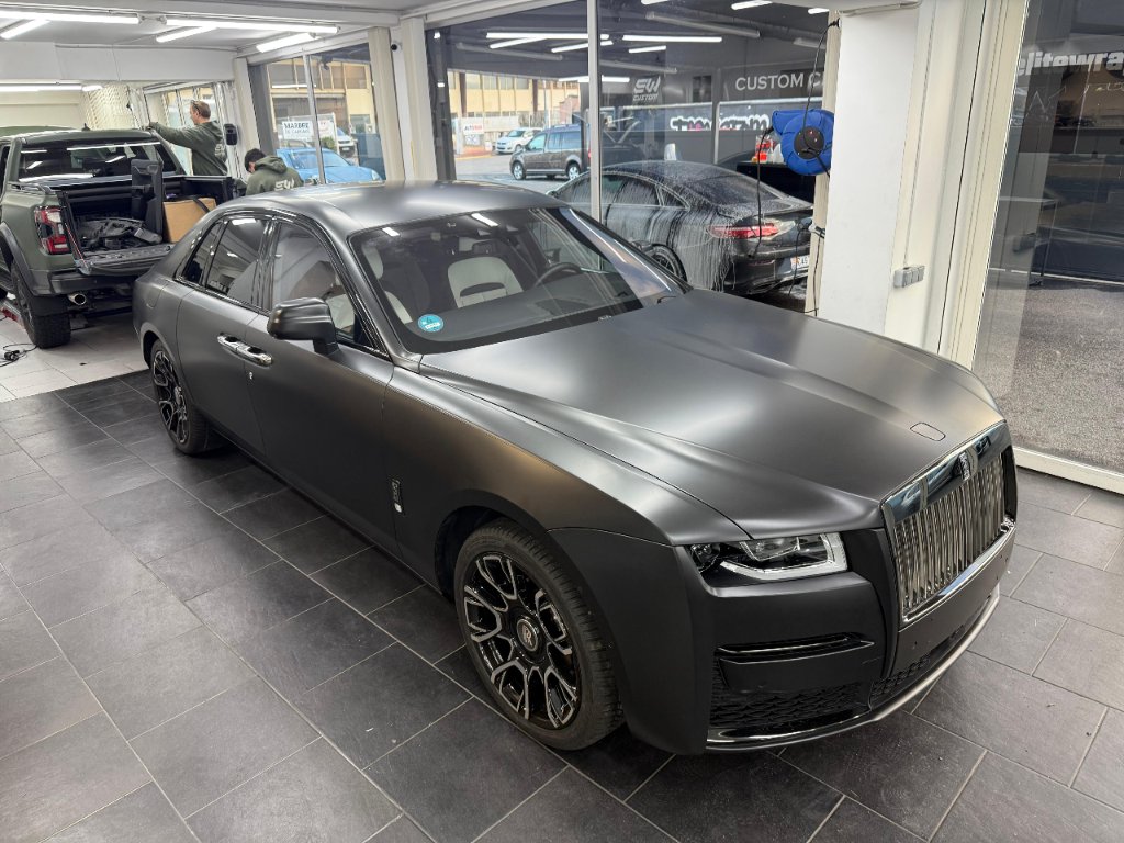 Rolls-Royce Ghost Black Badge rental courchevel - DeGa Auto