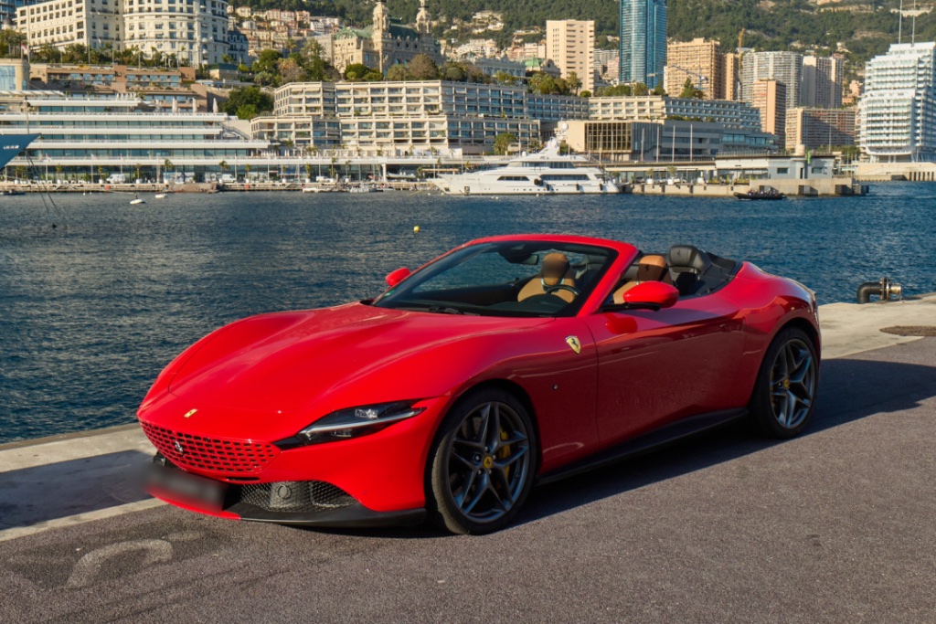 Ferrari Roma Spider rental courchevel - DeGa Auto