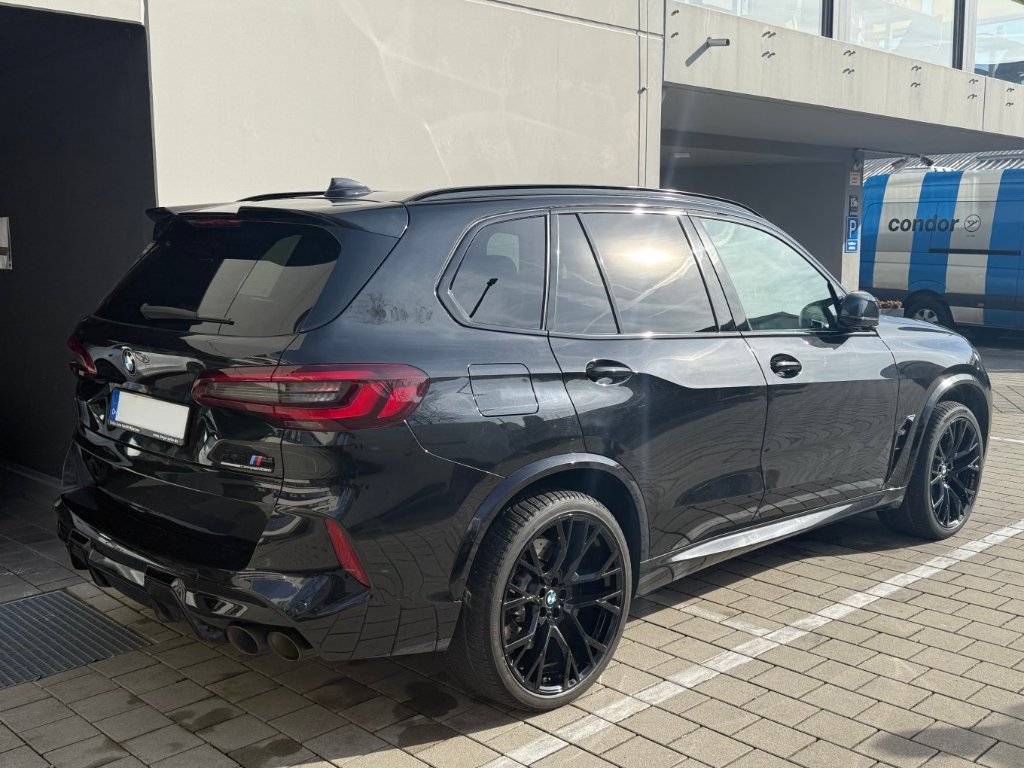 BMW X5M Competition exterior - DeGa Auto