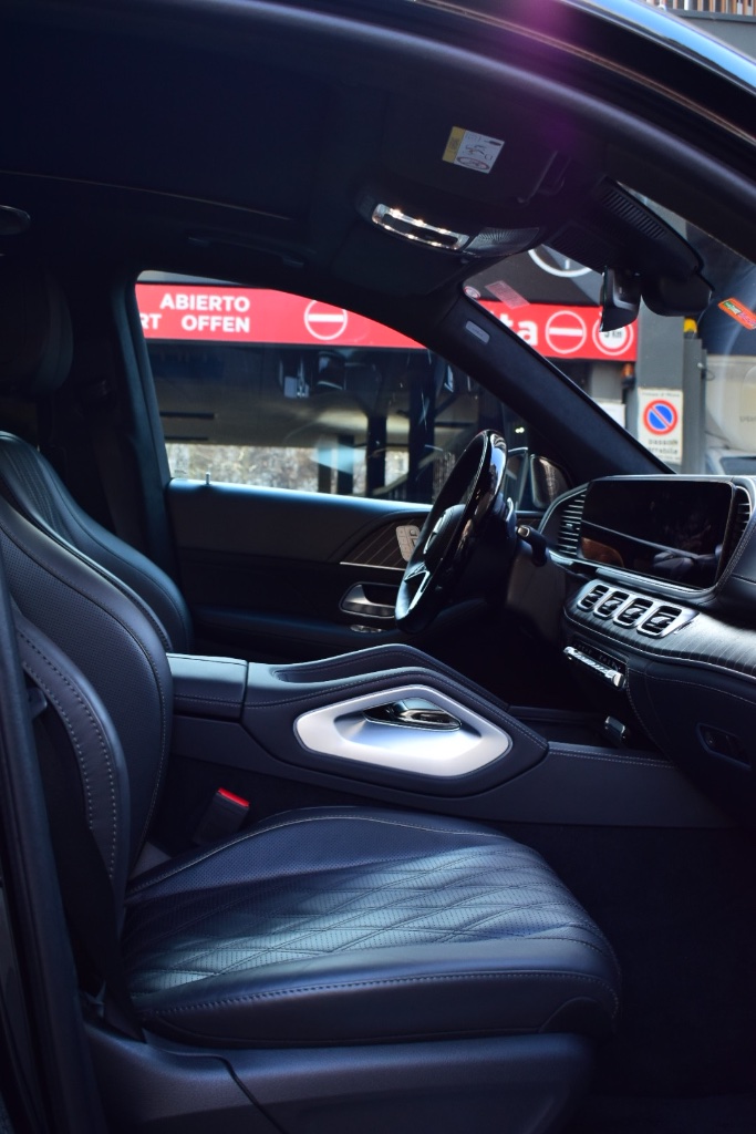 Mercedes-Maybach GLS 600 rear view - DeGa Auto