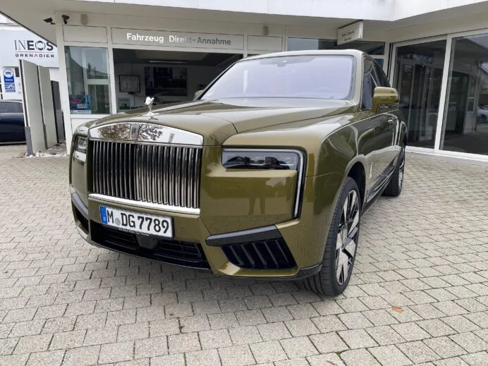 Rolls-Royce Cullinan Serie II rental courchevel - DeGa Auto