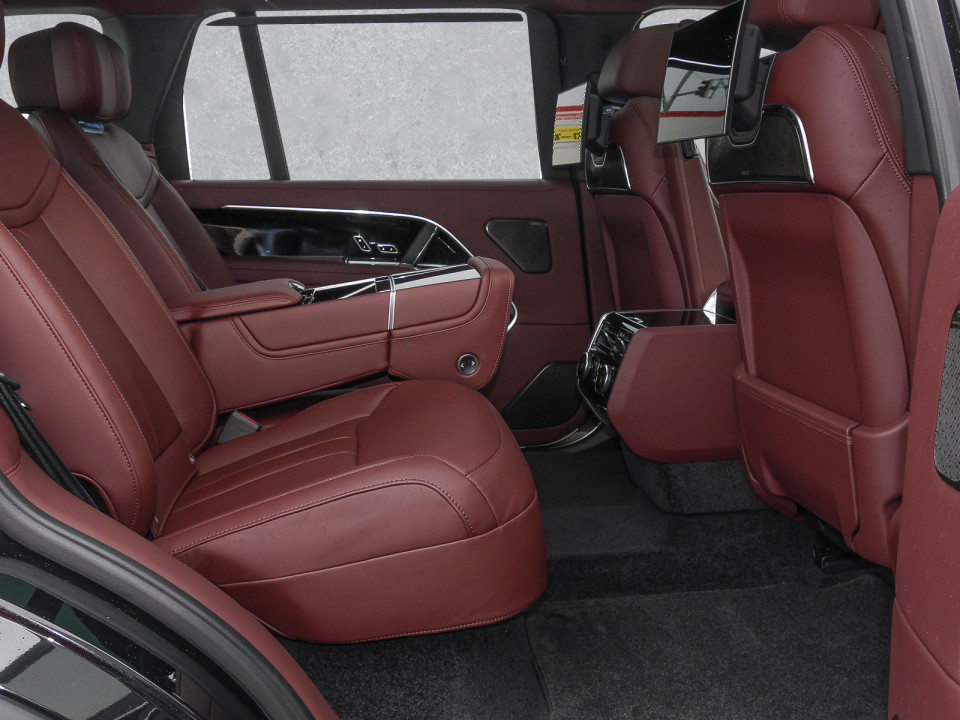 Range Rover Autobiography LWB P530 interior - DeGa Auto