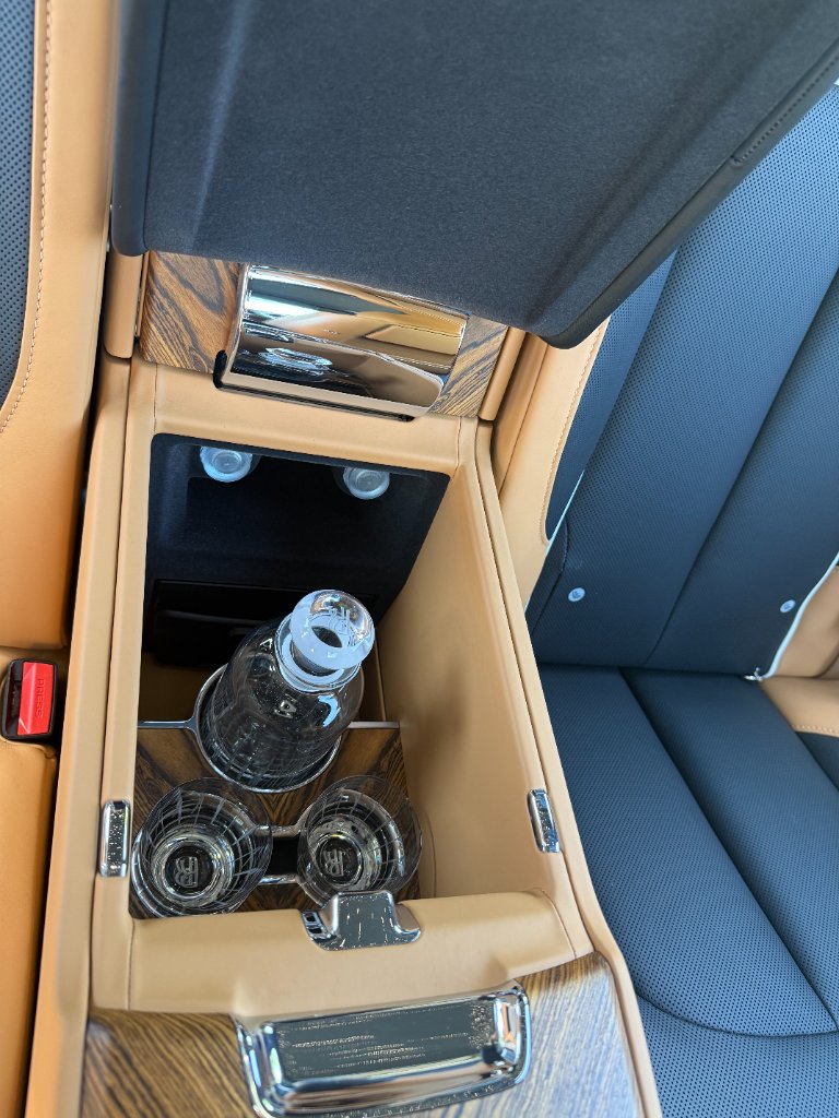 Rolls-Royce Cullinan Serie II side profile - DeGa Auto