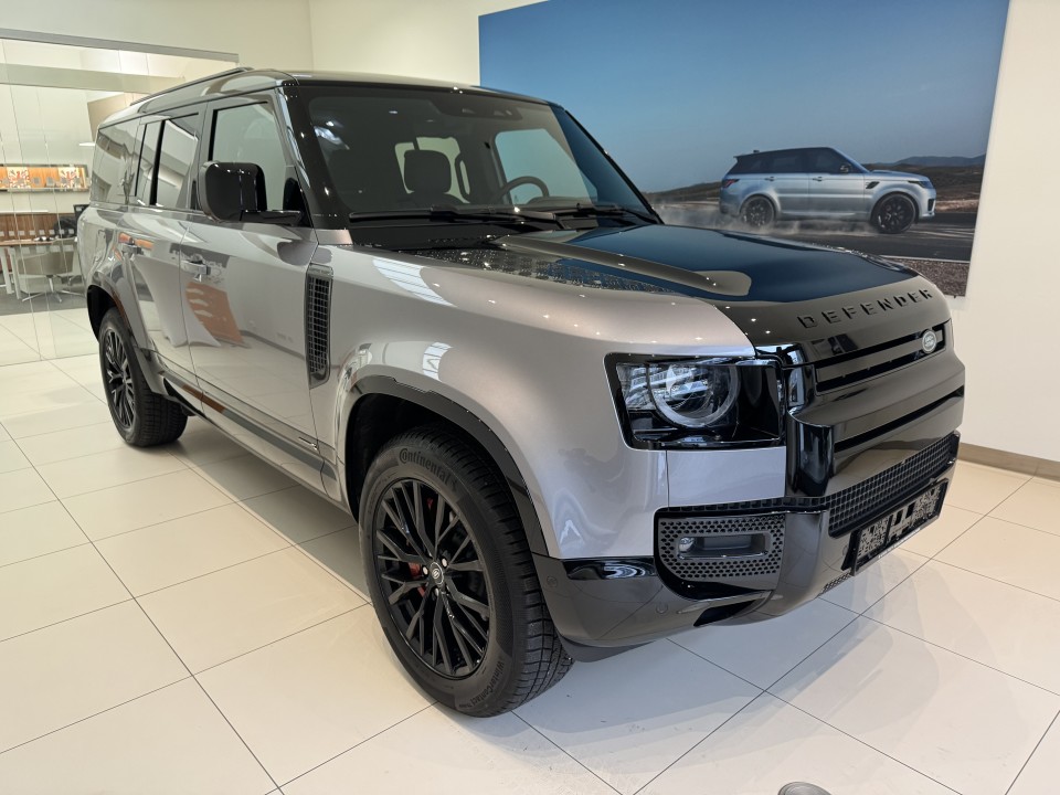 Land Rover Defender 130 X rental courchevel - DeGa Auto