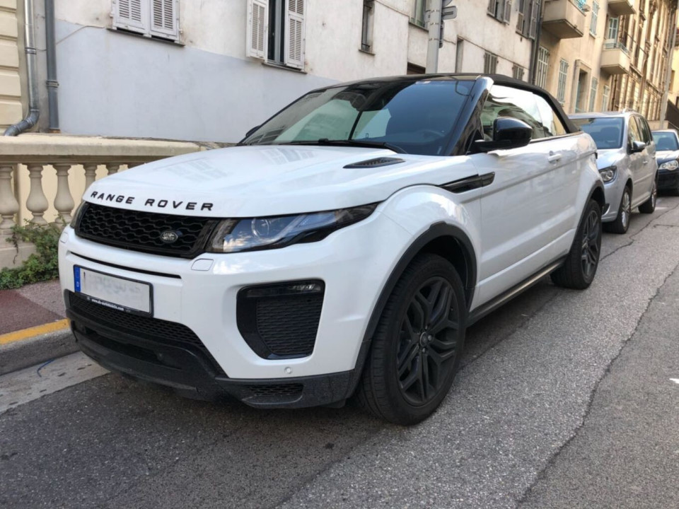 Range Rover Evoque Cabrio rental courchevel - DeGa Auto