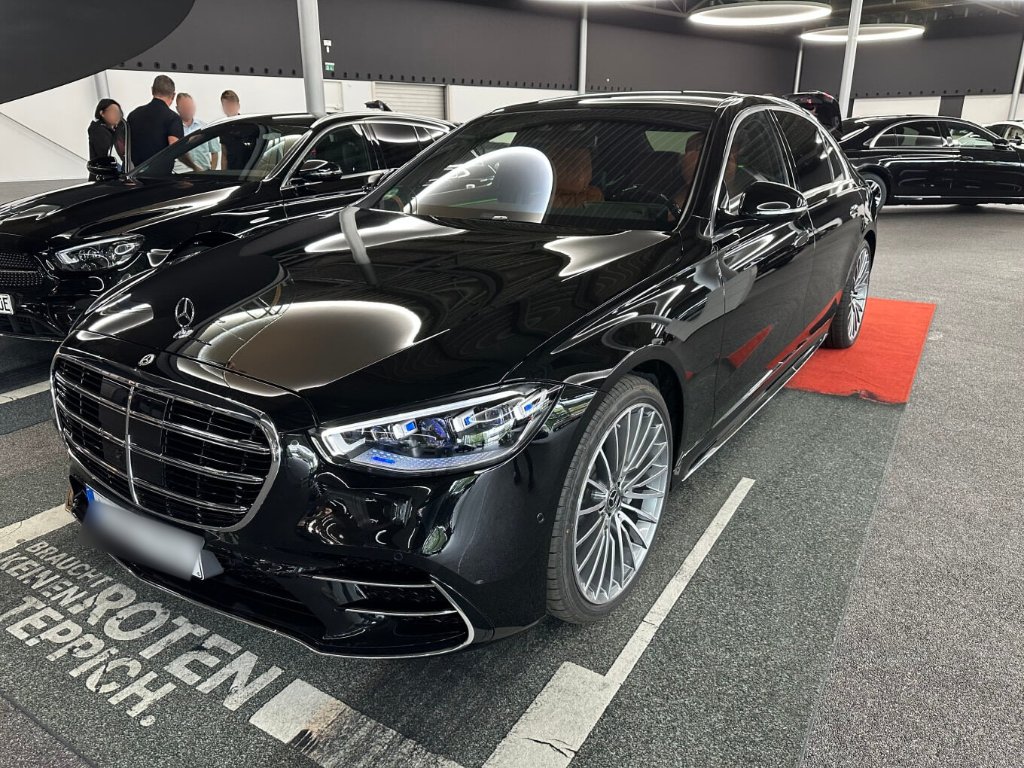Mercedes-Benz S 400 4MATIC Long exterior - DeGa Auto