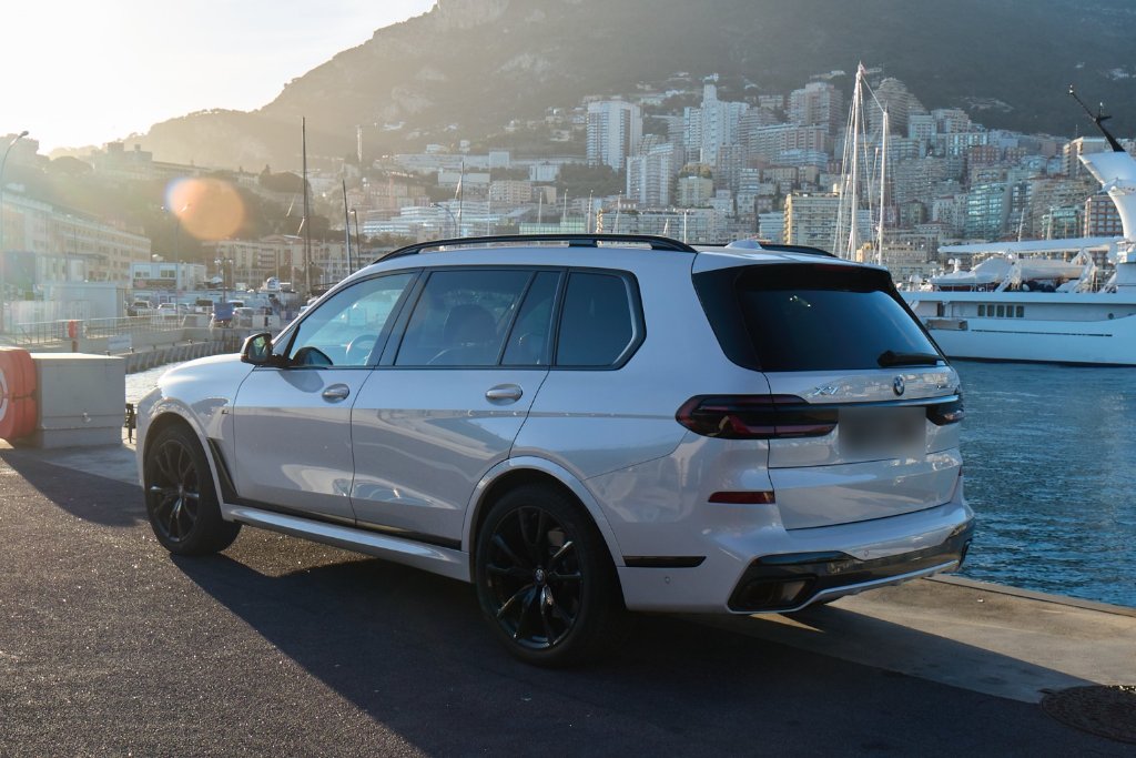 BMW X7 40d exterior - DeGa Auto