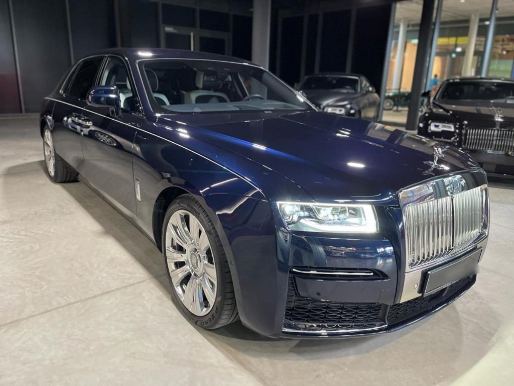 Rolls-Royce Ghost Long rental courchevel - DeGa Auto