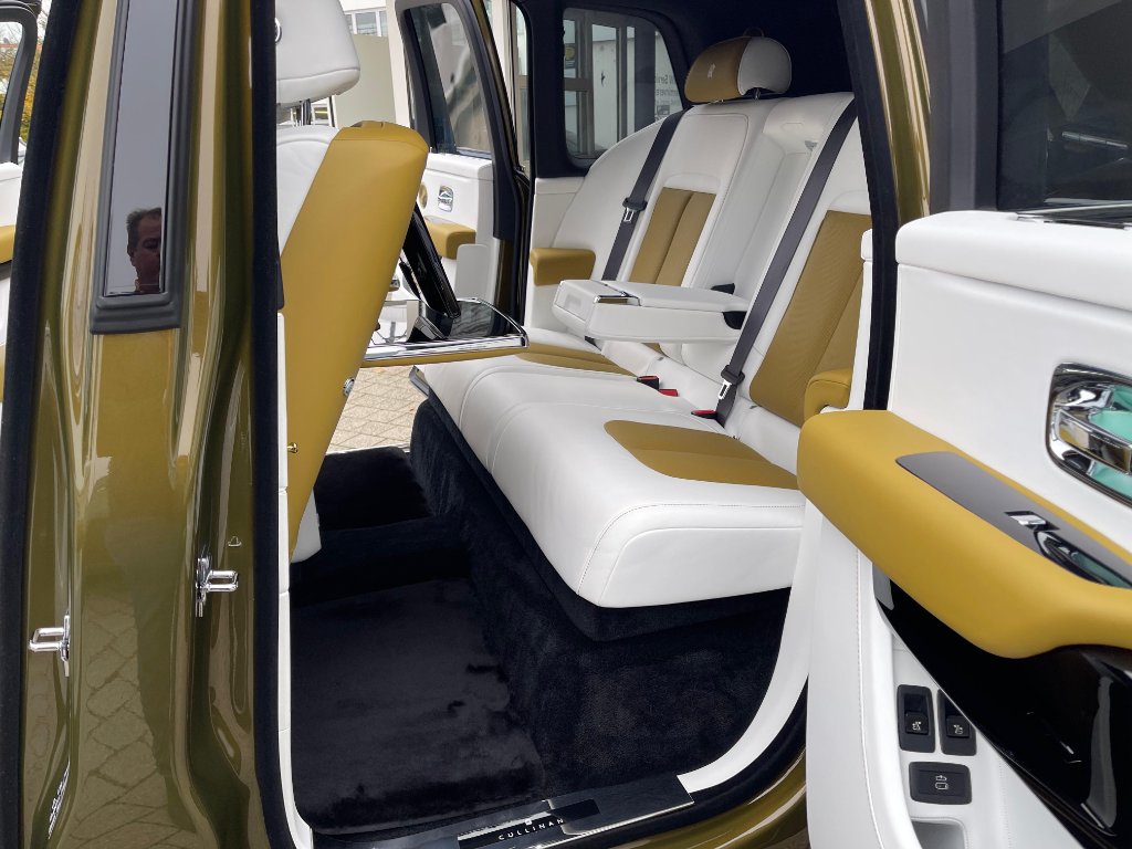 Rolls-Royce Cullinan Serie II side profile - DeGa Auto