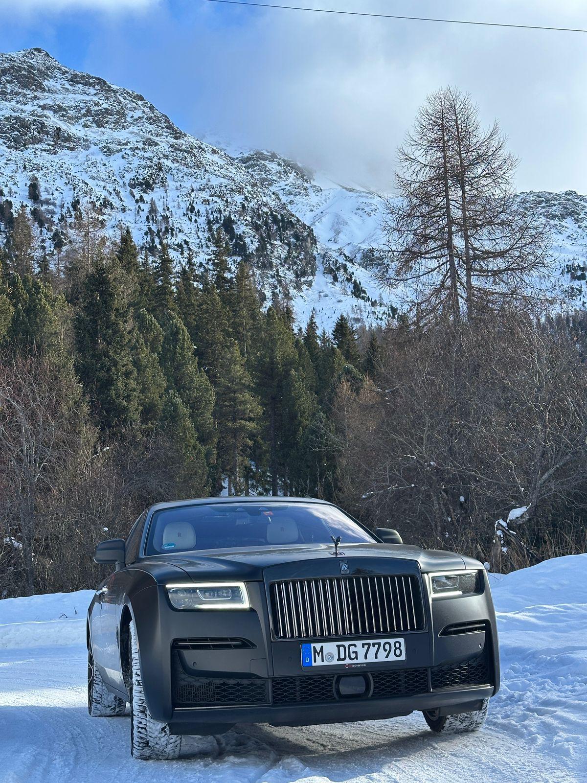 Grenoble-Isère Airport luxury car delivery
