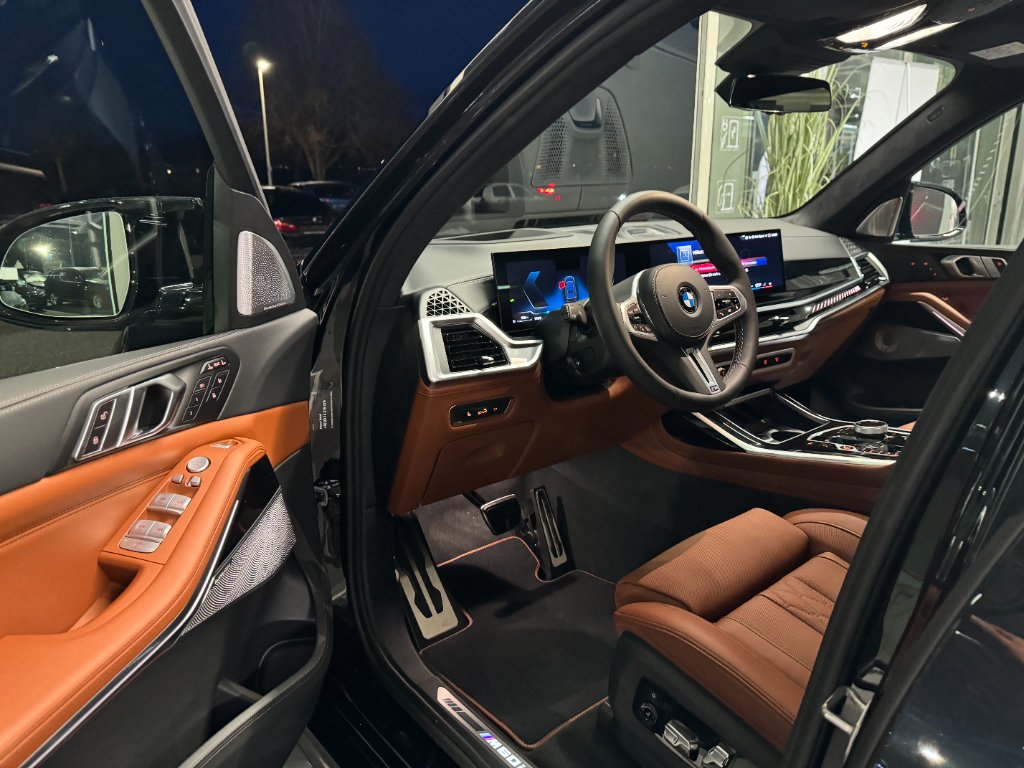 BMW X7 M60i exterior - DeGa Auto
