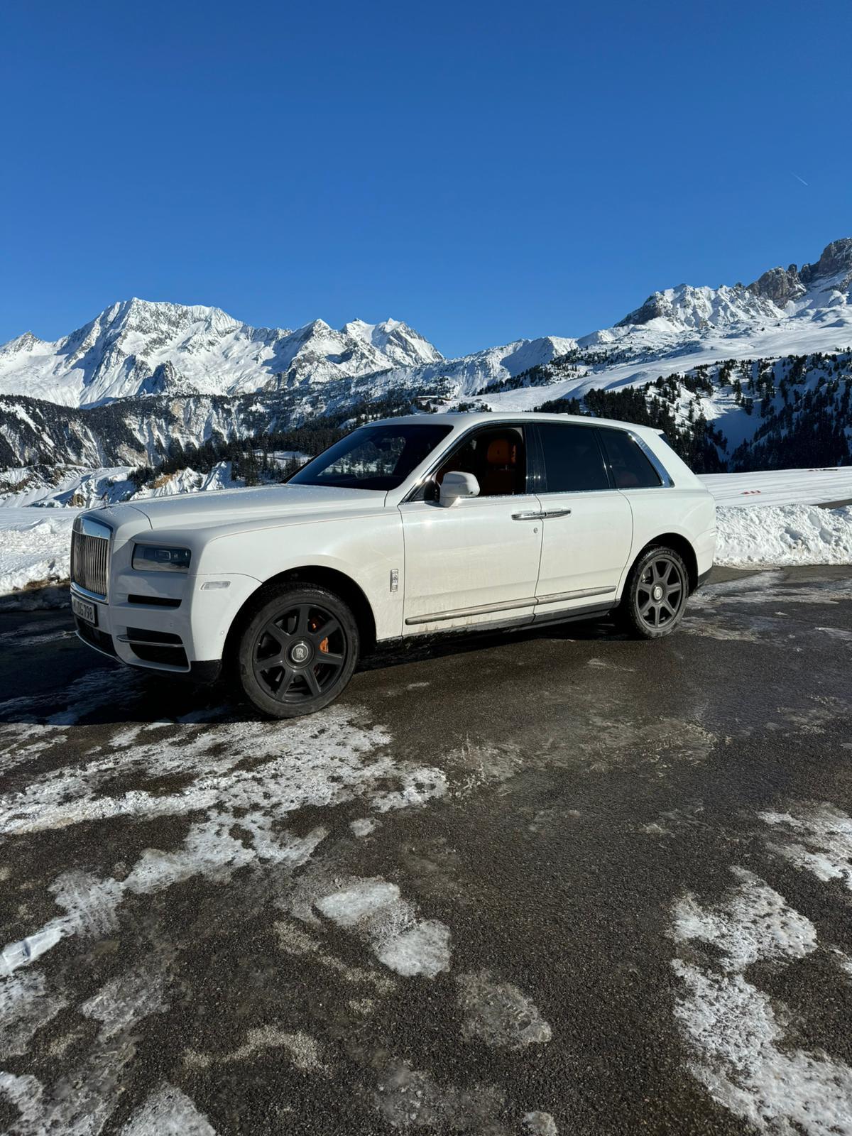 Turin Airport (Caselle) luxury car delivery