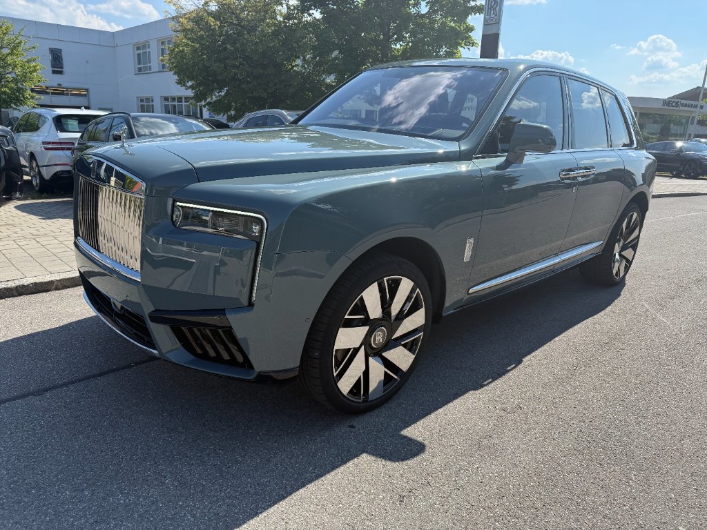 Rolls-Royce Cullinan Serie II exterior - DeGa Auto