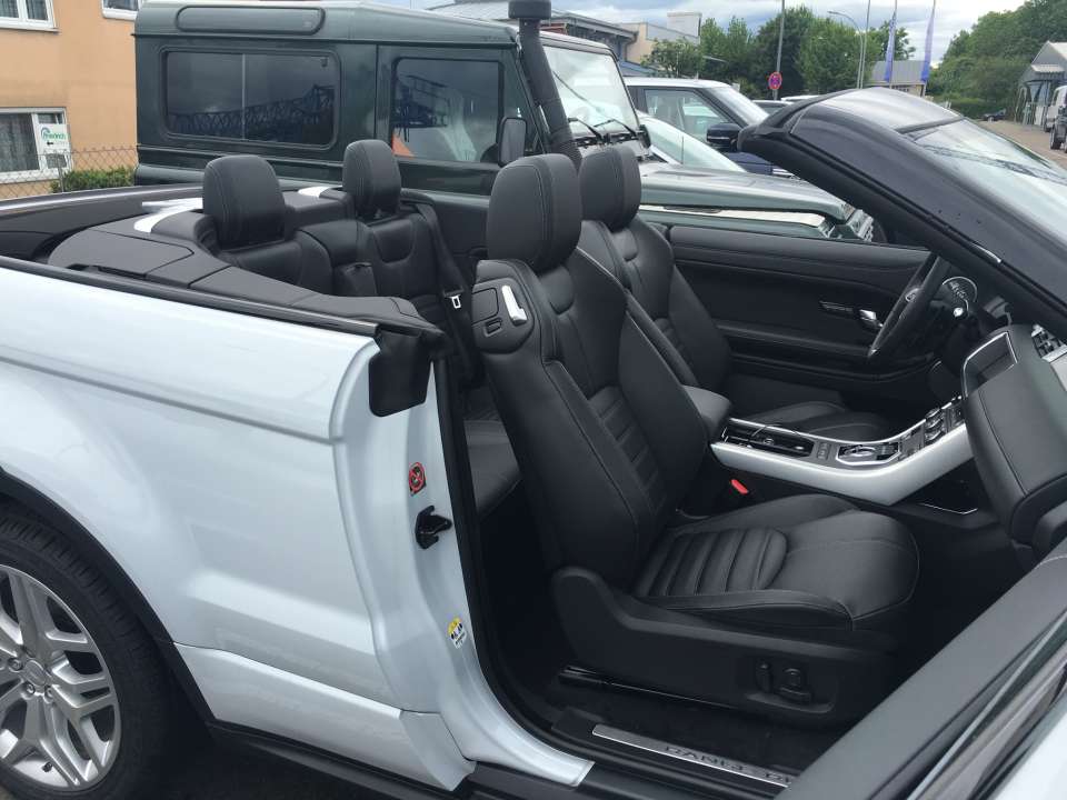 Range Rover Evoque Cabrio rear view - DeGa Auto