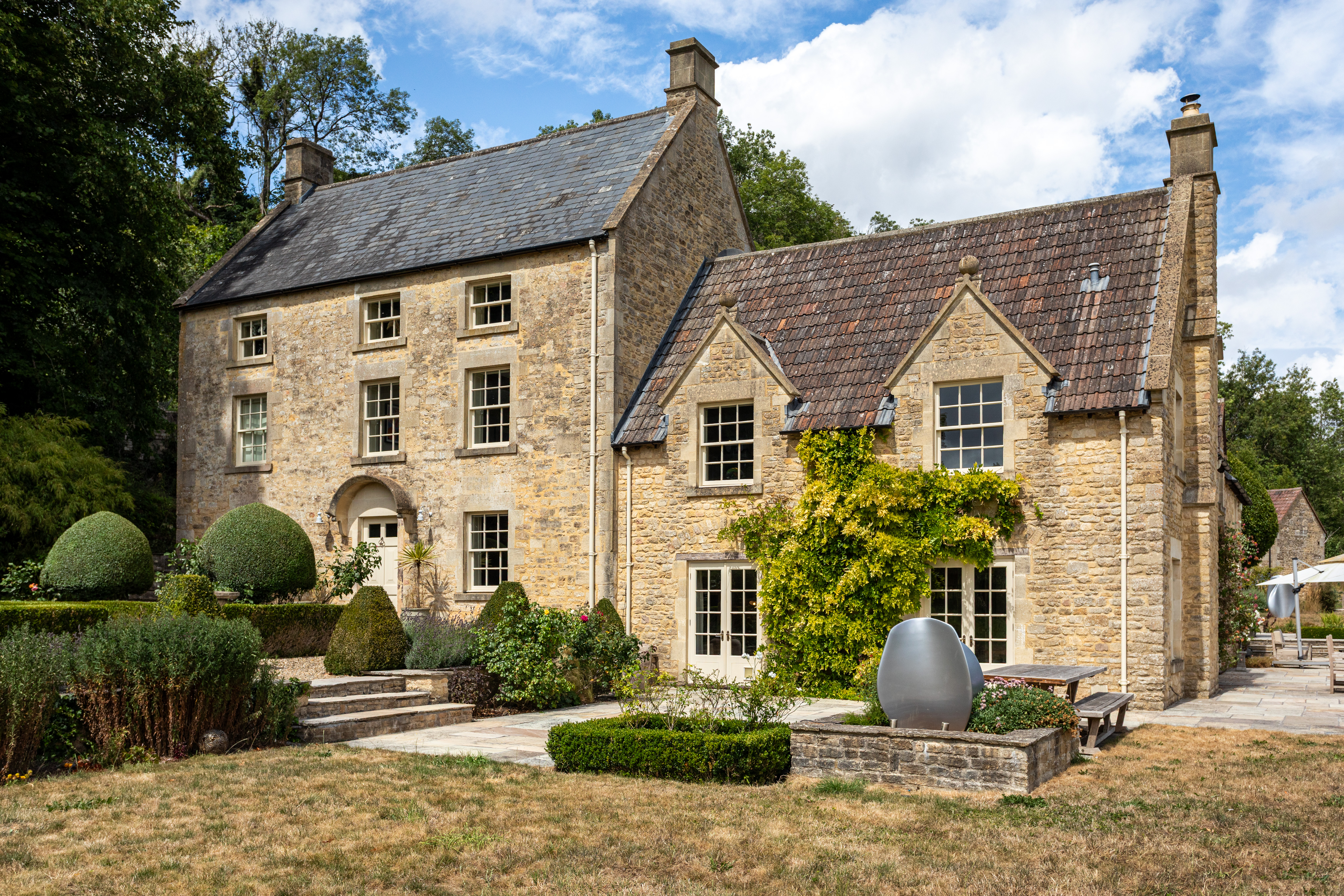 Week Farm Manor