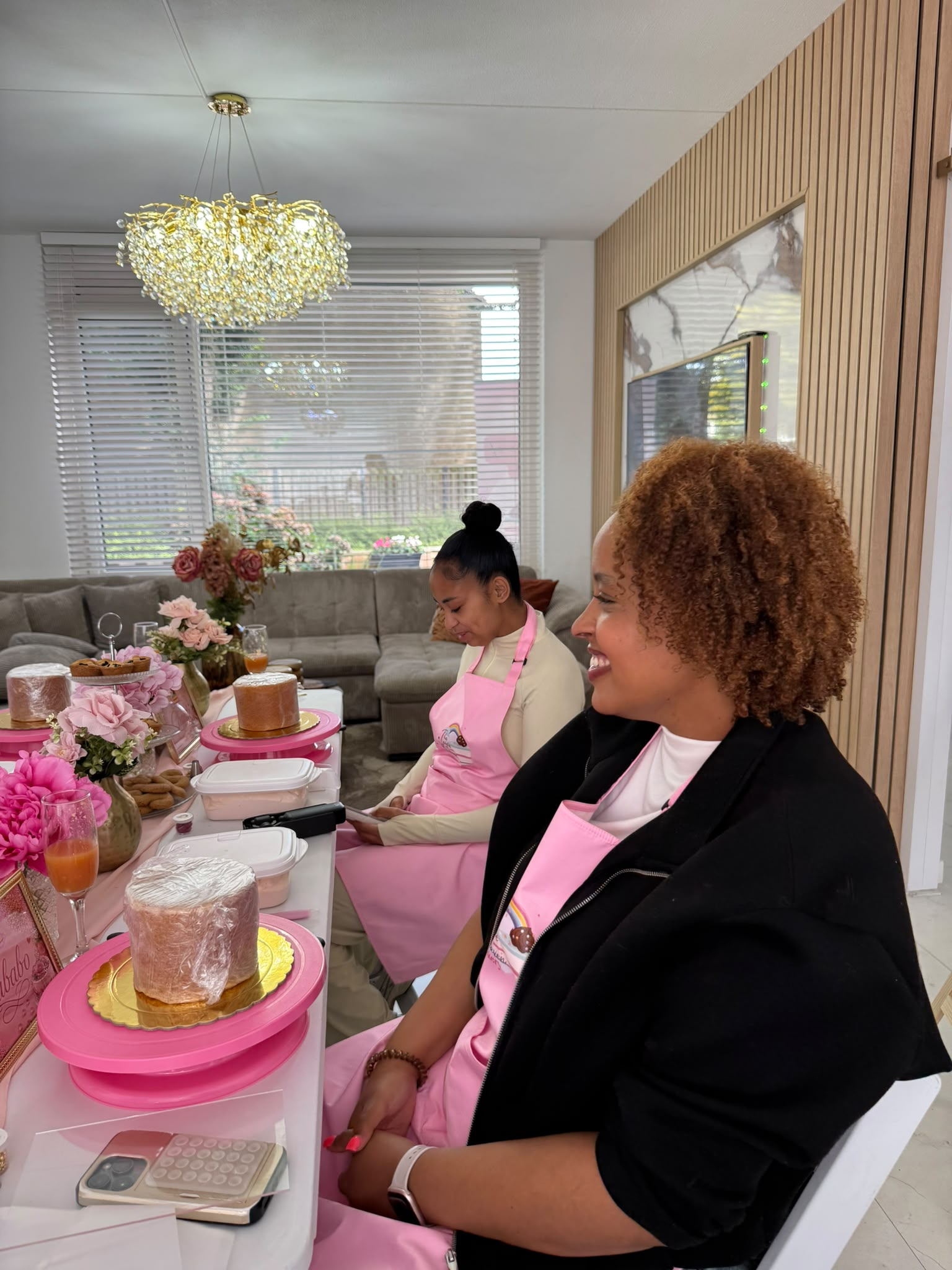 Cake & Sip – Simply Blessed damesevent in Hoogvliet, impressie foto 1
