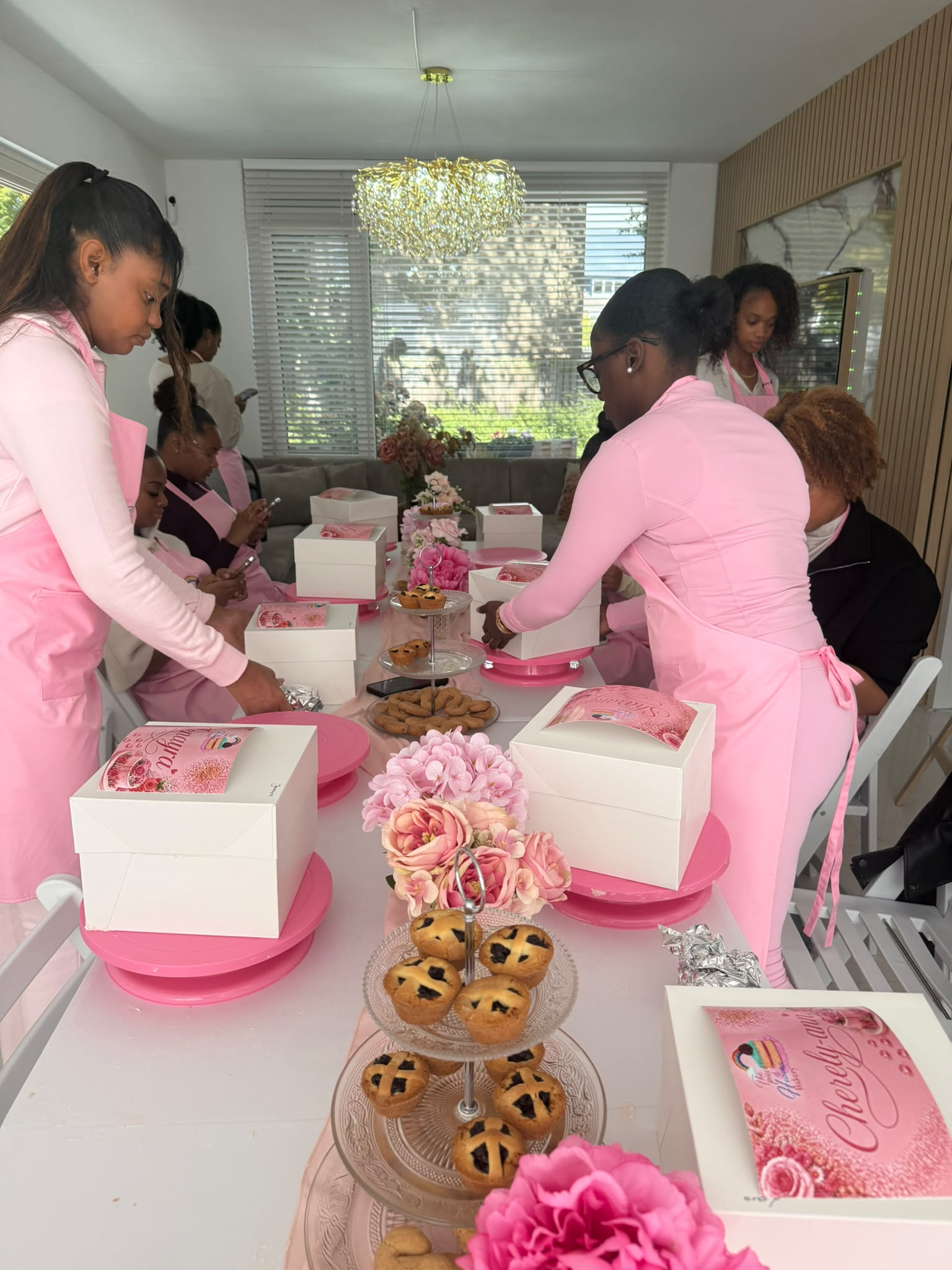 Cake & Sip – Simply Blessed damesevent in Hoogvliet, impressie foto 5