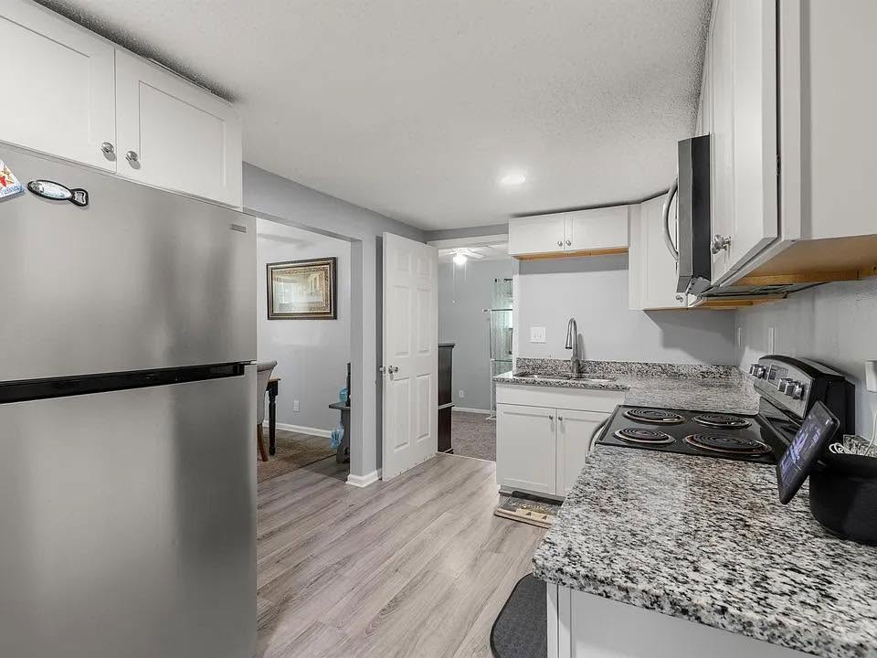 100 Basin Dr photo 12