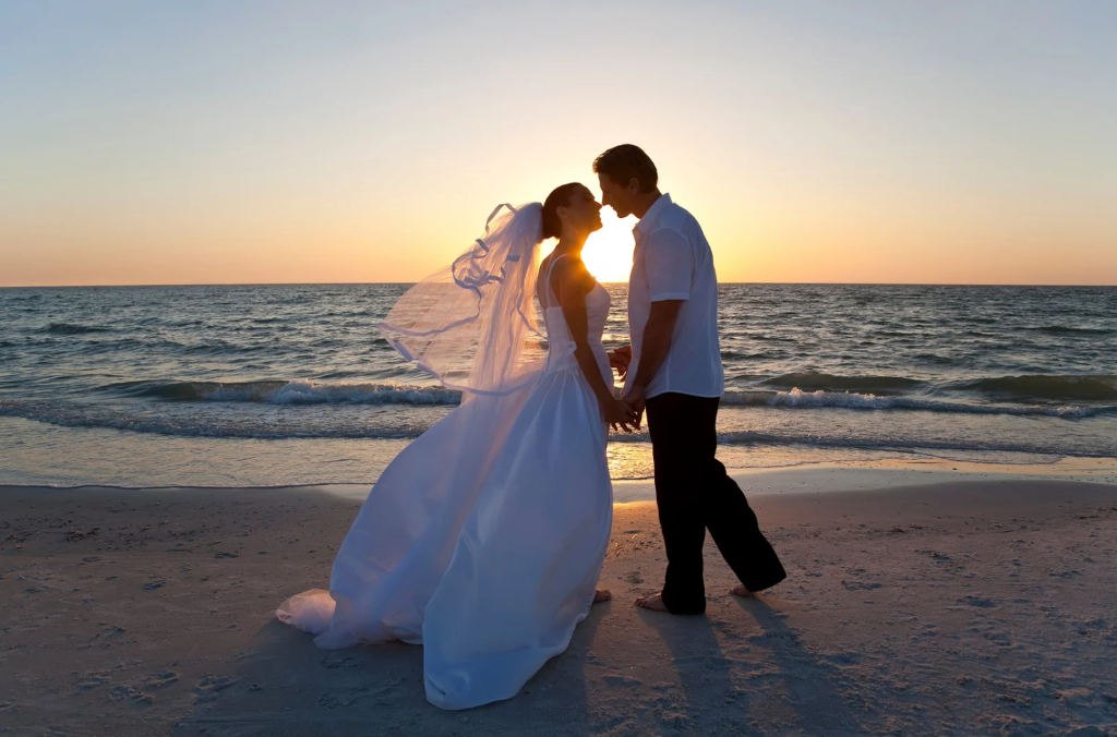 The Biggest Mistake Florida Brides Make When Choosing Wedding Vendors (And How to Avoid It)