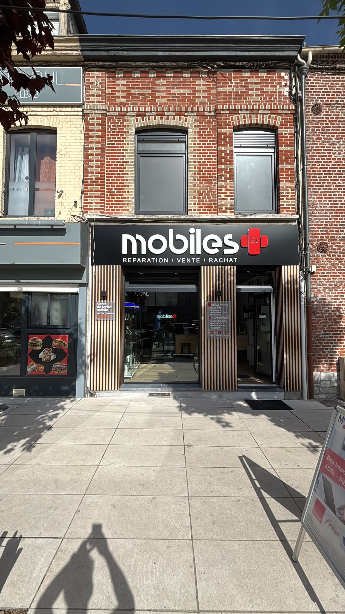 Façade de l'atelier Mobiles Plus