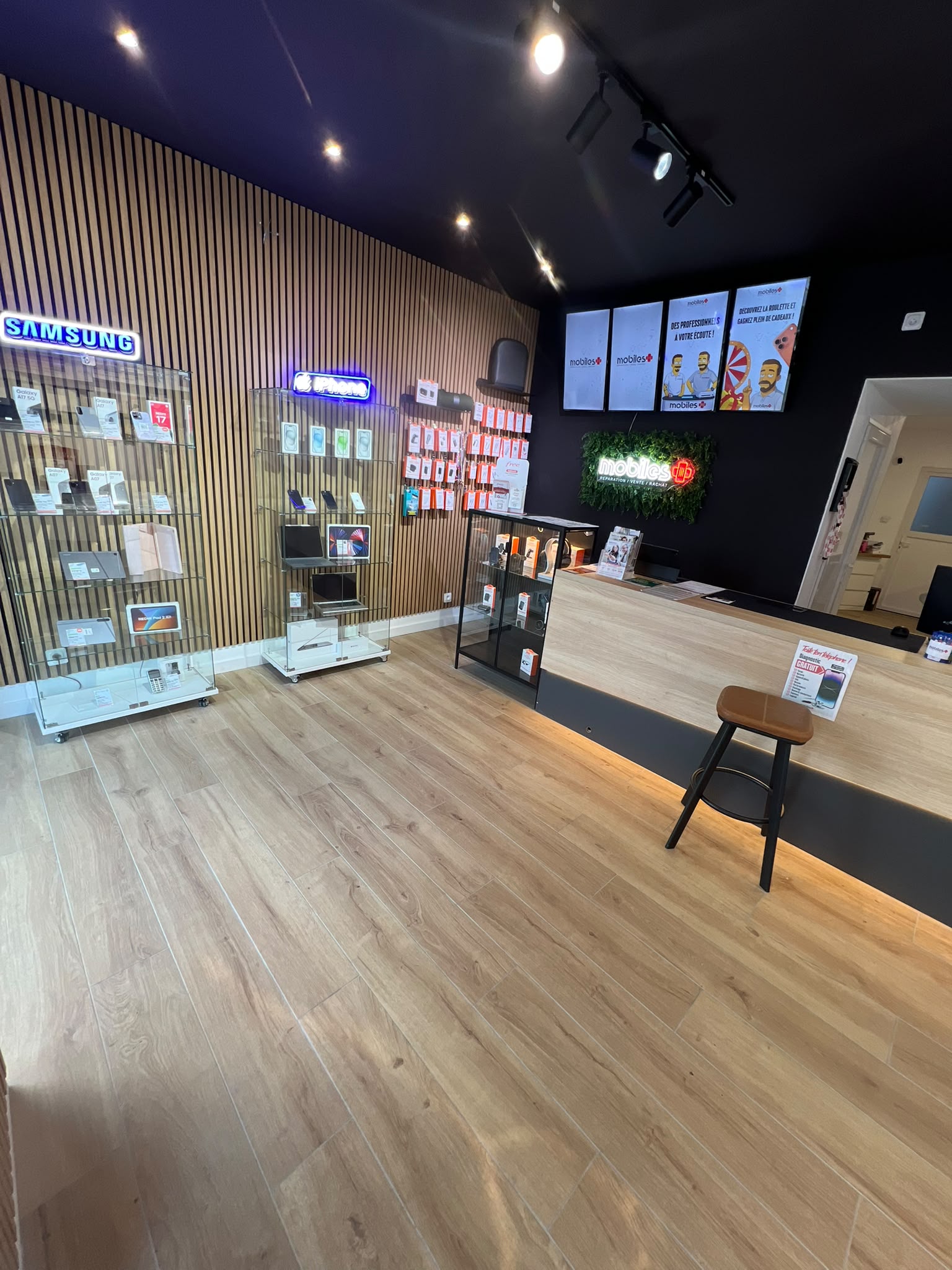Poste de travail de l'atelier Mobiles Plus