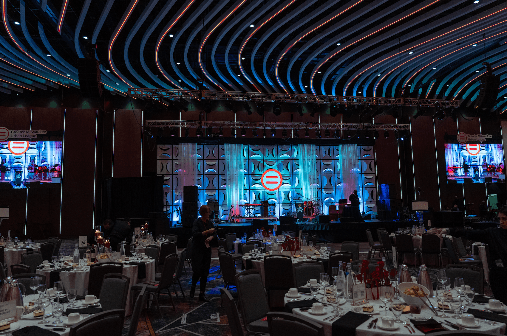 Black & White Ball ballroom